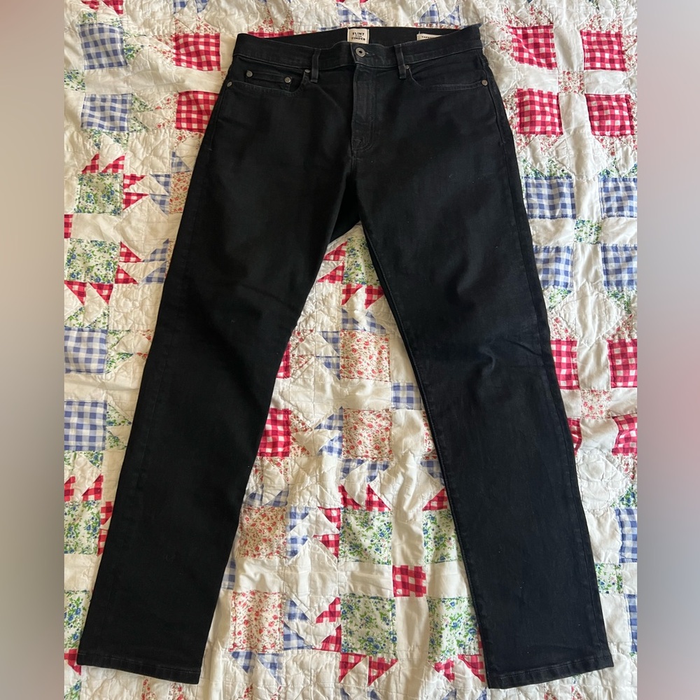 Flint and Tinder all American stretch denim in”athletic tapered”fit size 32 x 30